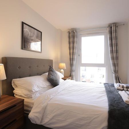 Southbank Leeds Apartment. New! With Free Parking Esterno foto