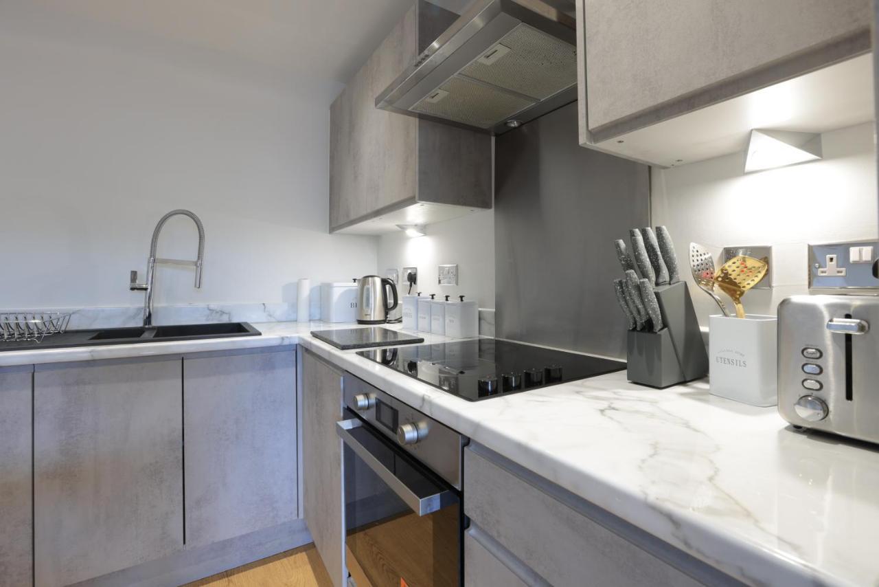 Southbank Leeds Apartment. New! With Free Parking Esterno foto