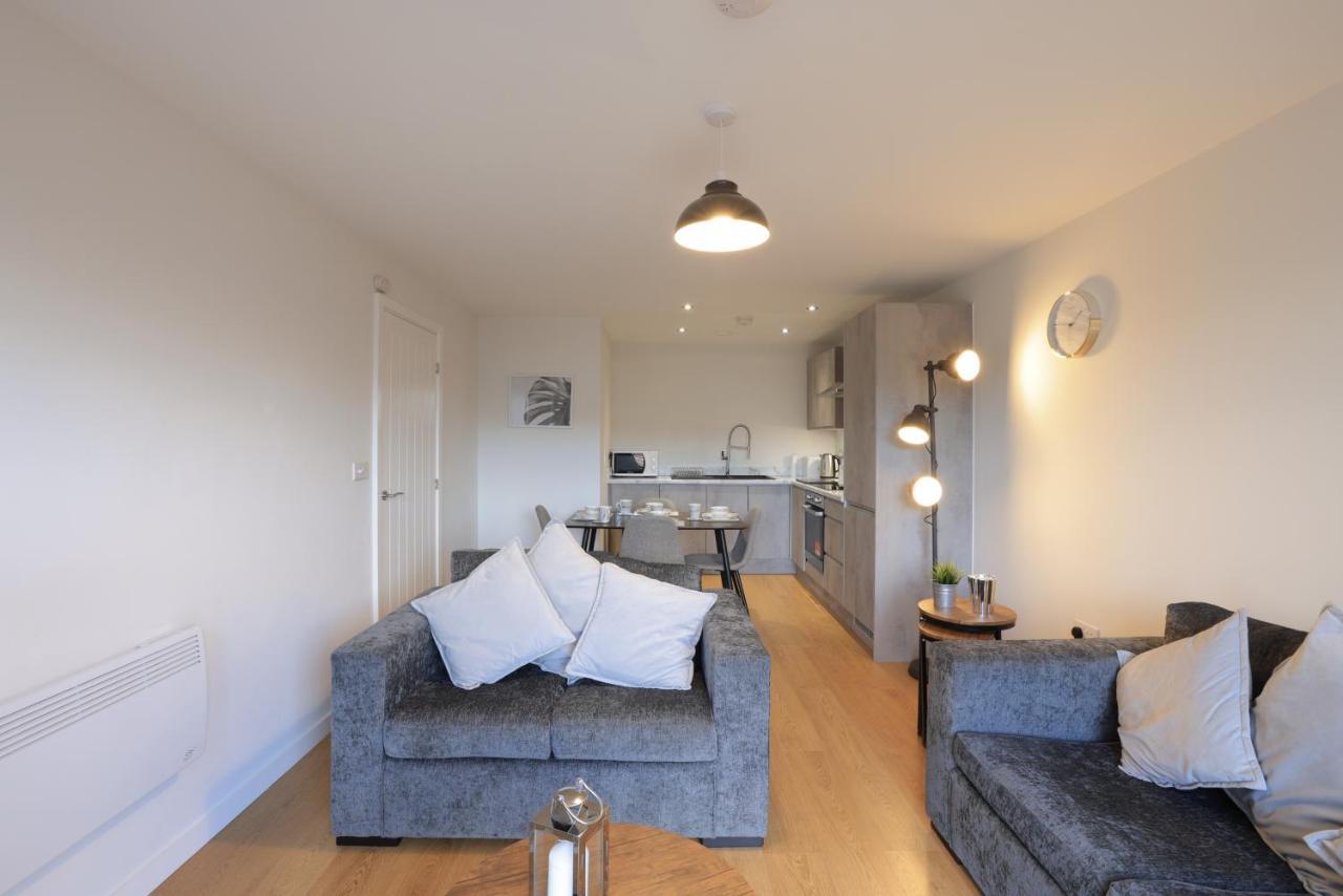 Southbank Leeds Apartment. New! With Free Parking Esterno foto